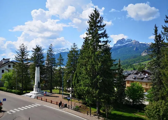 Hotel Ciasa Lorenzi Cortina dʼAmpezzo