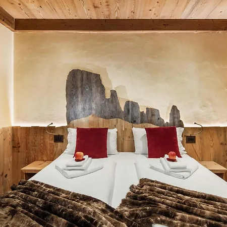 Hotel Ciasa Lorenzi Cortina dʼAmpezzo