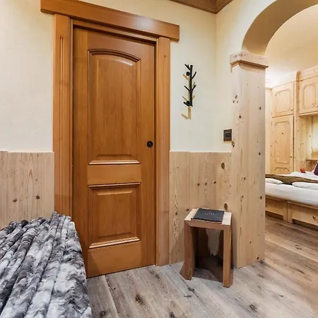 Hotel Ciasa Lorenzi Cortina dʼAmpezzo