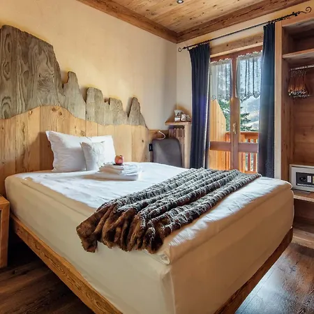Hotel Ciasa Lorenzi 3*