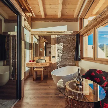 Ciasa Lorenzi Hotel