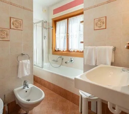 Hotel Ciasa Lorenzi Cortina dʼAmpezzo